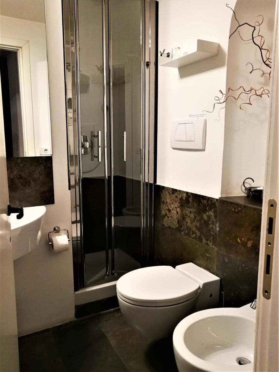 Apartamento Casa Virgilio In Monti Roma Exterior foto